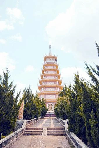 Bảo tháp Minh Tích An tại Vĩnh Minh Tự Viện.